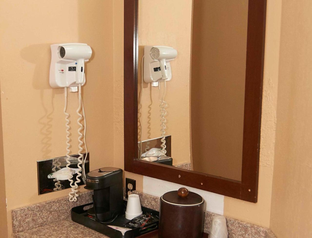 New World Inn Barre Luaran gambar